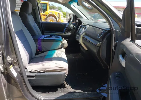 2017 Toyota Tundra Sr5 4.6L V8 from USA, damaged, VIN 5TFUM5F18HX072991